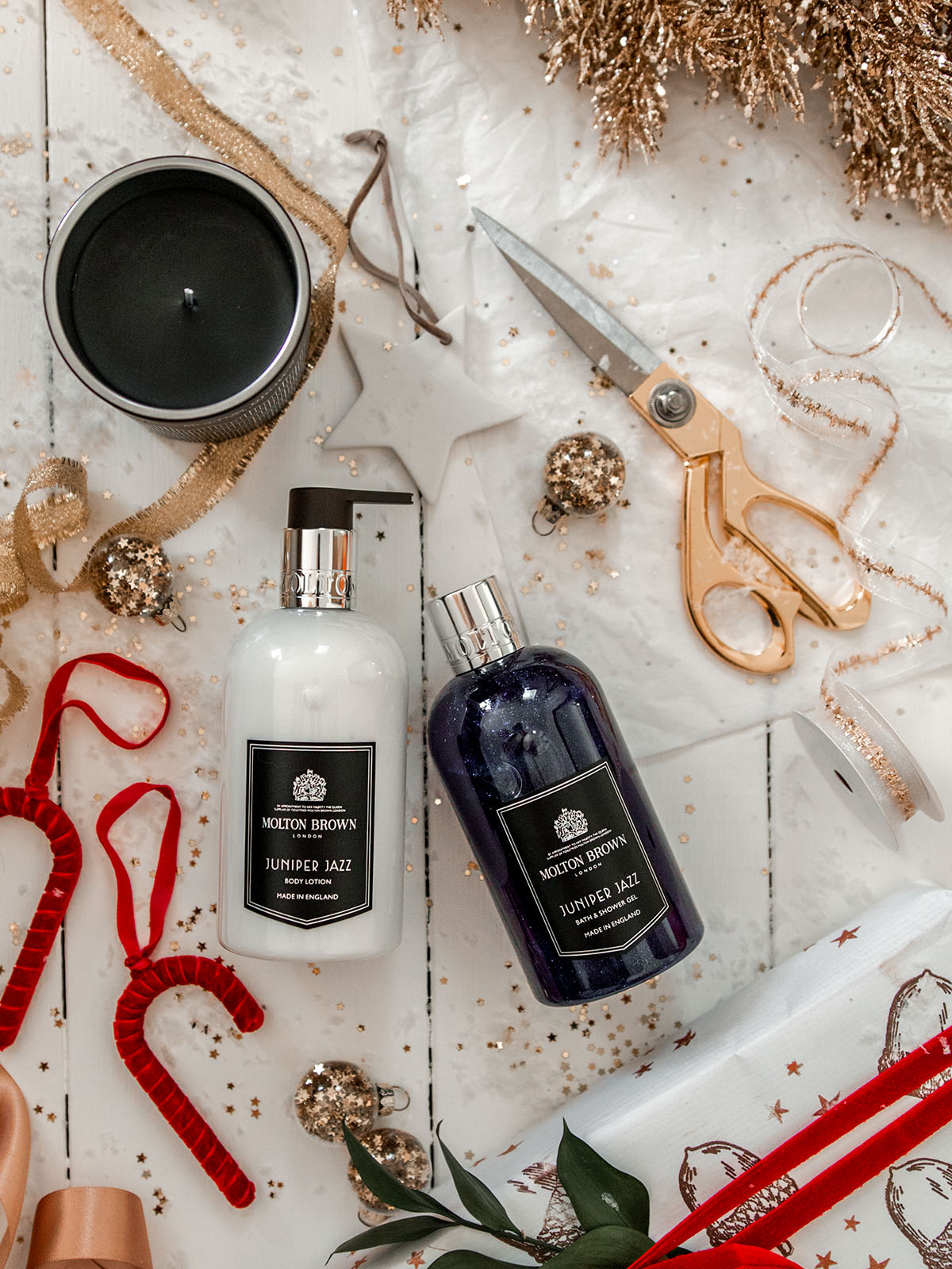 Christmas gift guide for her beauty gift ideas flat lay xmas inspiration wish list