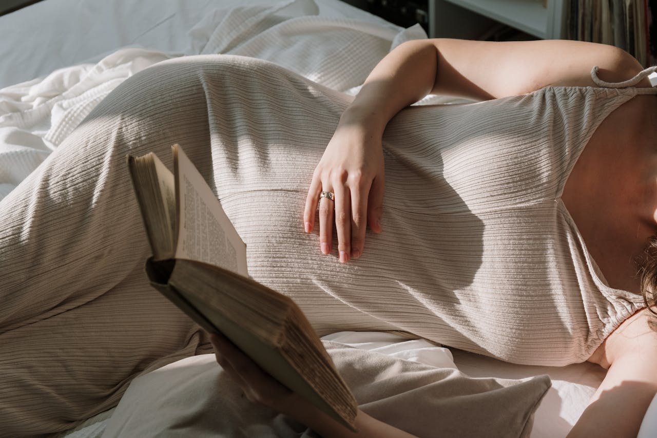 Do You Really Need a Pregnancy Pillow? 