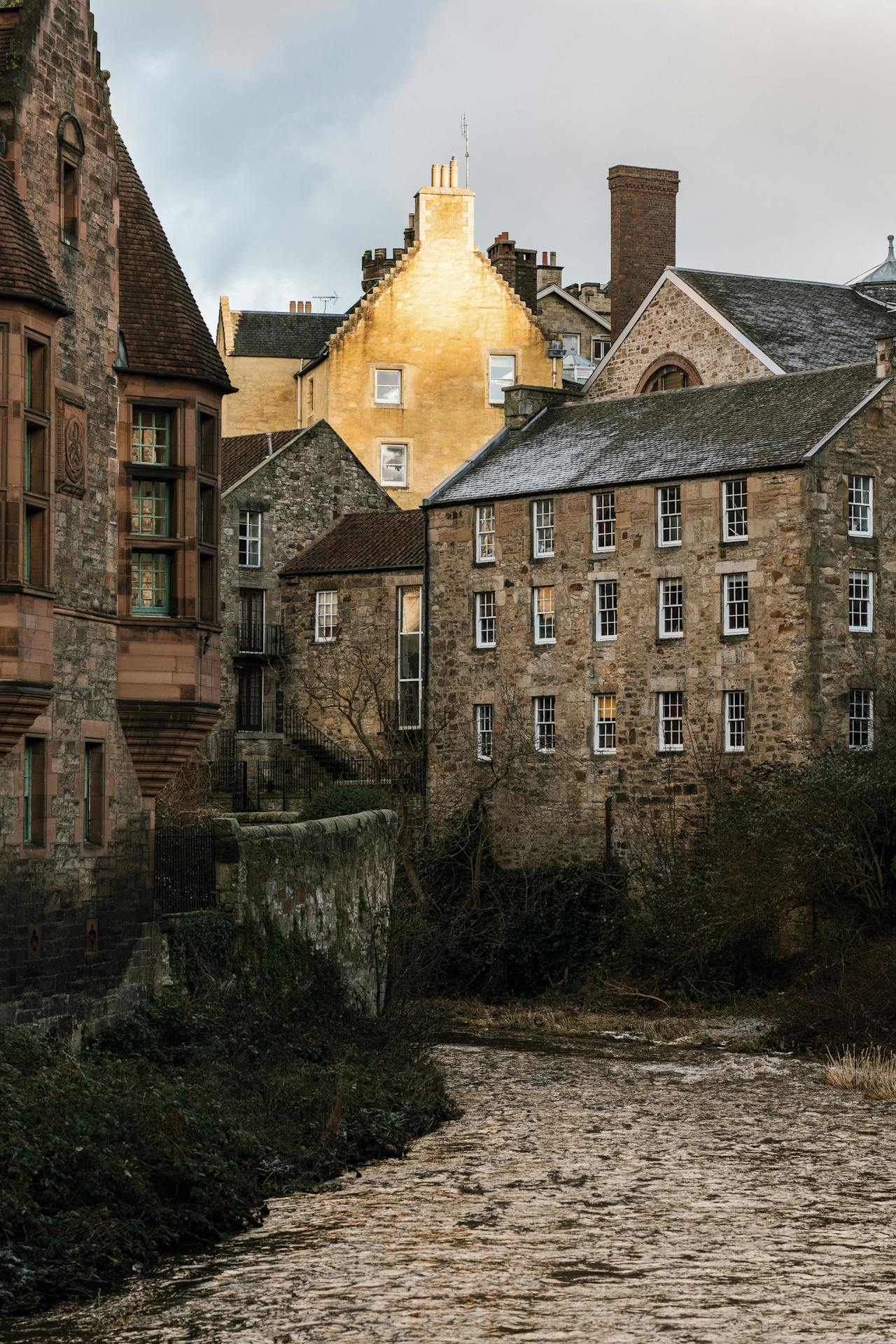 Edinburgh in 48 Hours: A Sightseeing Itinerary for Weekend Travellers.