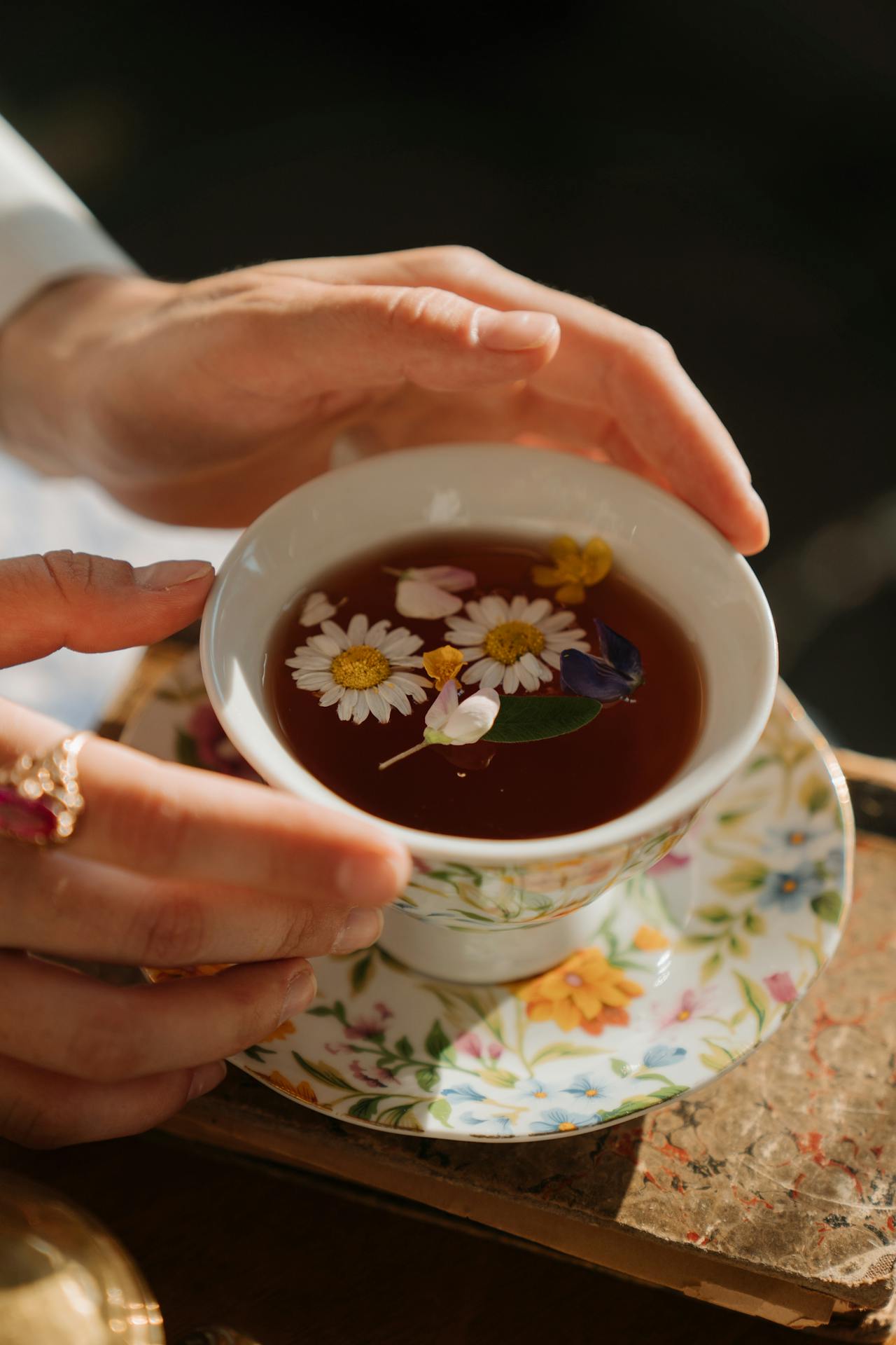 The Benefits of Chamomile Tea For Frequent Travellers.