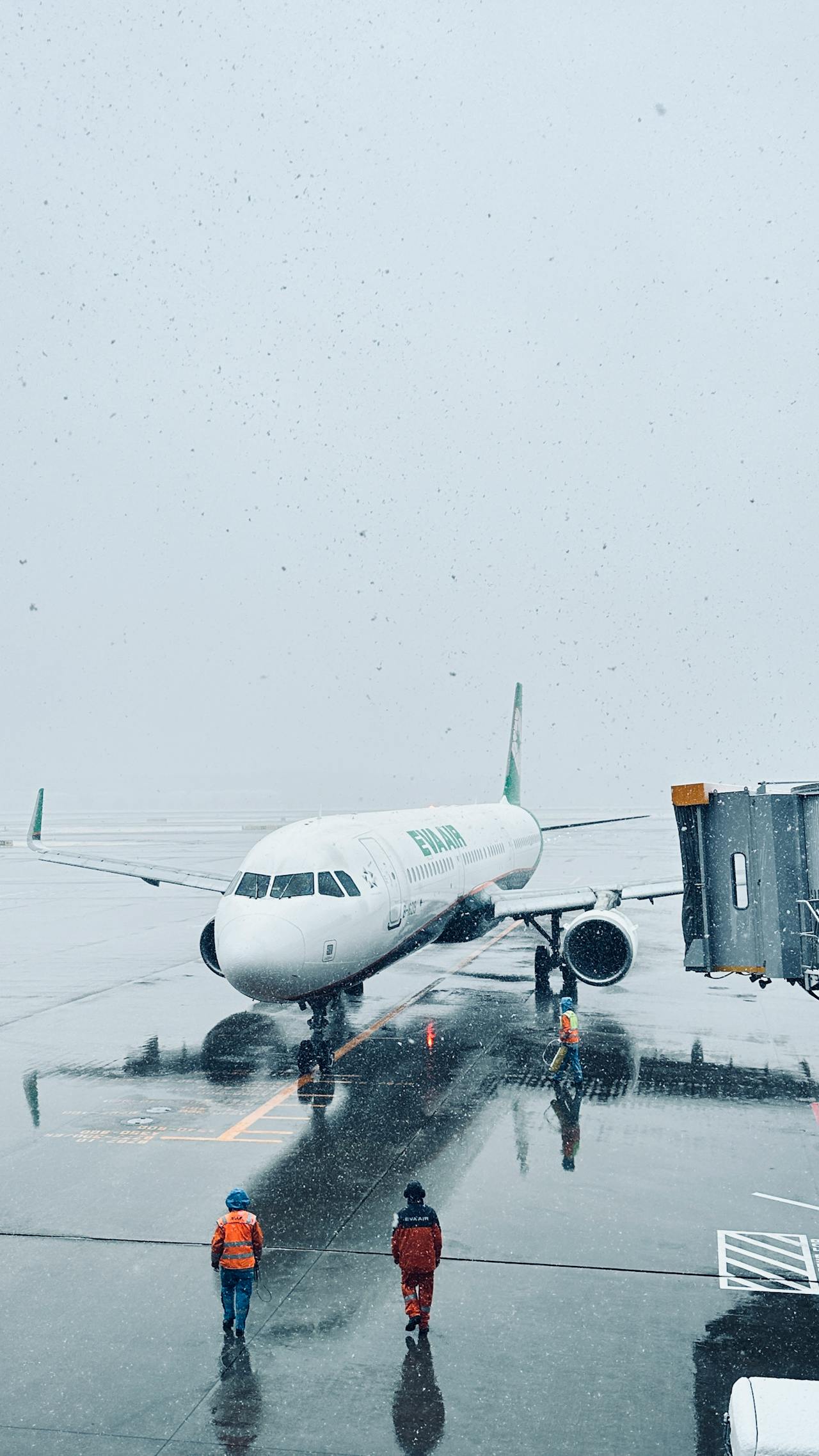 Why Flight Delays Cost You More Than Your Ticket.